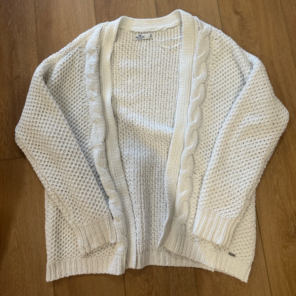 Hollister Cardigan